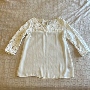 Lauren Concrad off-white 3/4 length blouse